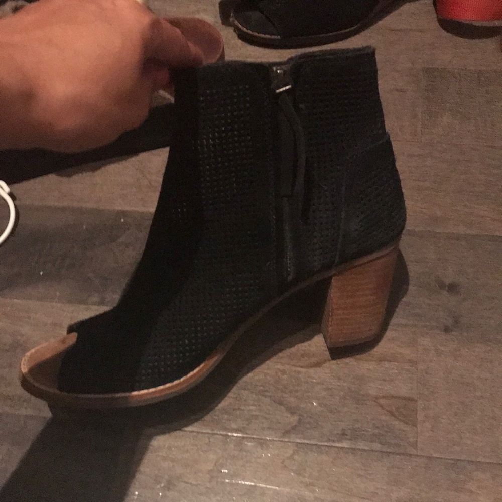 Toms peep toe booties